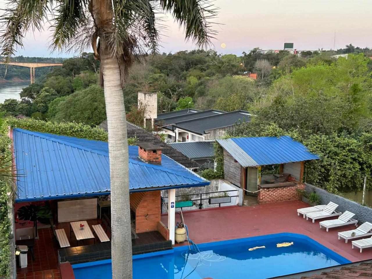 Guembe Al Rio Hostel Пуэрто-Игуасу Экстерьер фото